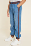 G4542-MID DENIM Chambray Side-Stripe Joggers Alternate Angle