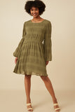 Womens Mixed Pleated Peasant Sleeve Dress Full Body